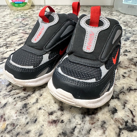 Nike Air Max Bolts - Picture 3 of 3